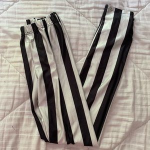 Beetlejuice Leggings! | black & white stripes